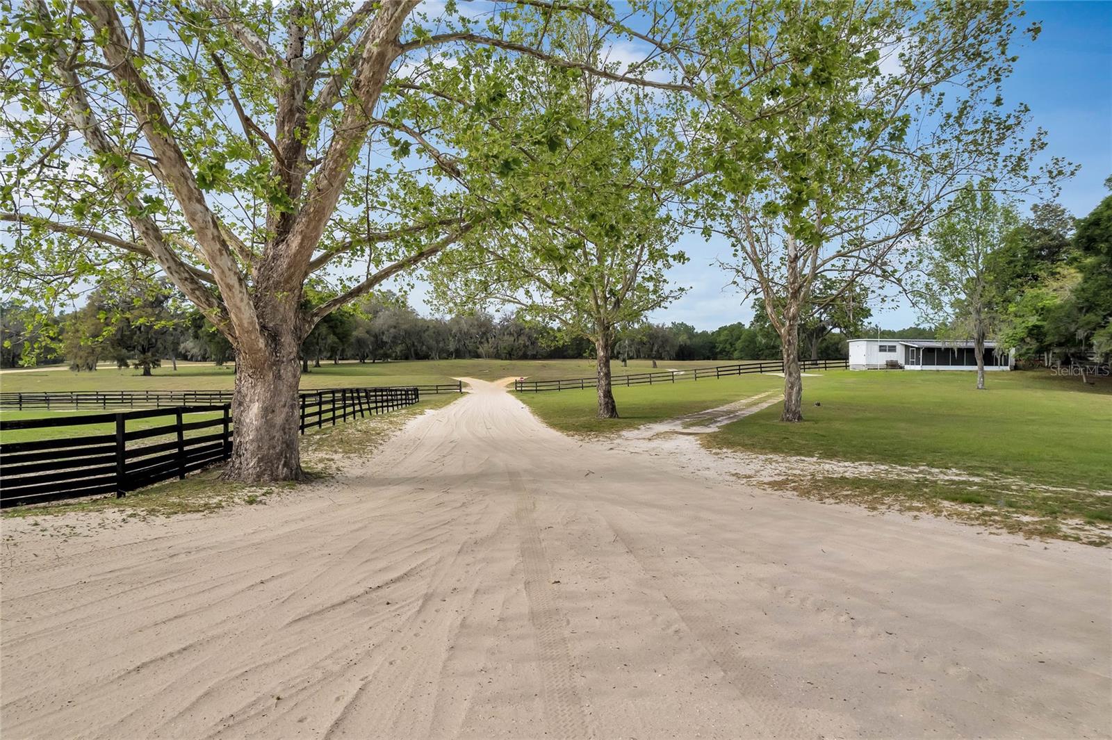 SPRING GARDEN CITY - Land