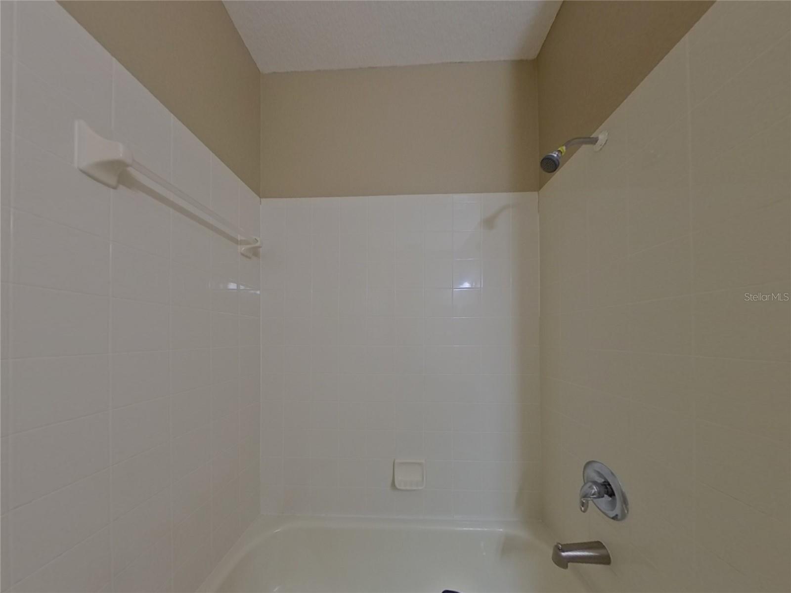 RIVERCHASE - Residential Lease