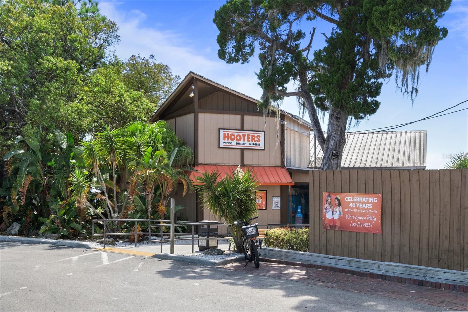 SAND PEBBLE POINTE CONDO 01 AMD 02 - Residential