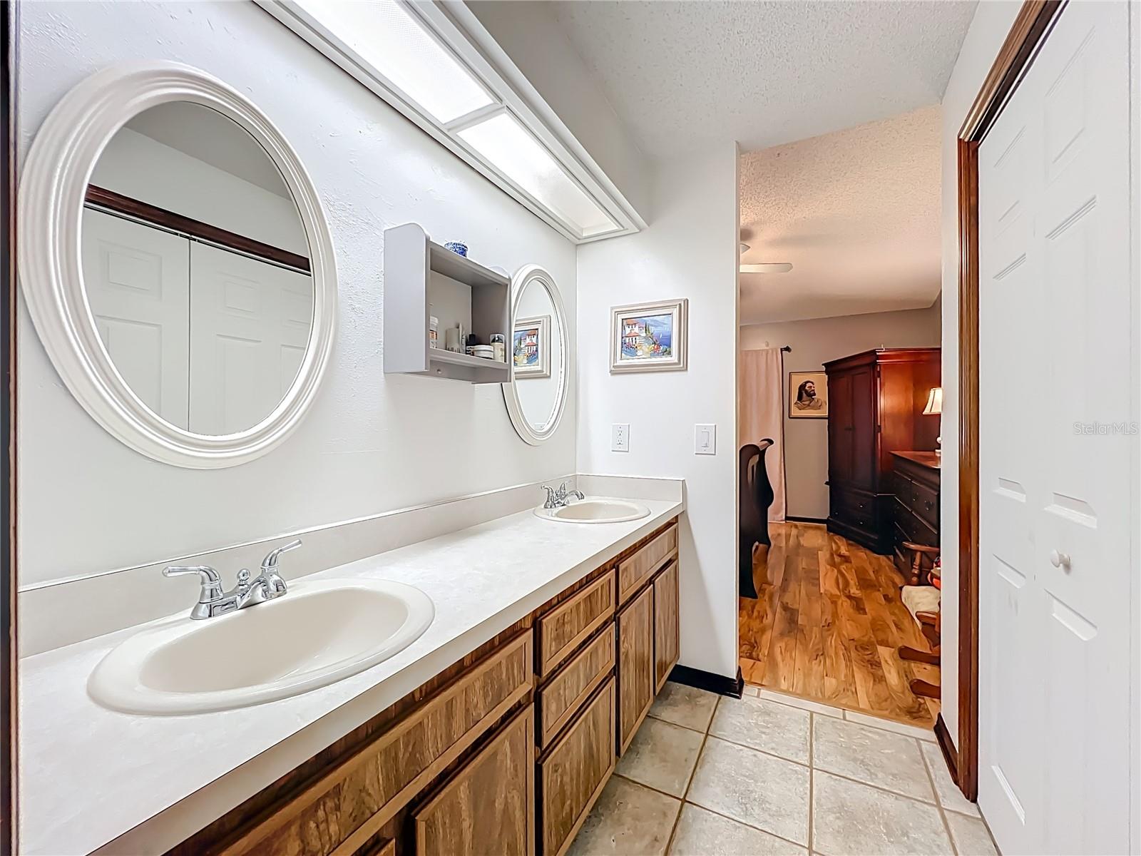 LAZY OAKS CONDO - Residential