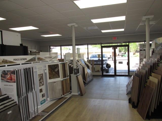 PAYNE & PAYNES - Commercial Sale