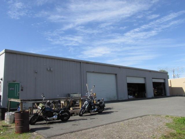 PAYNE & PAYNES - Commercial Sale