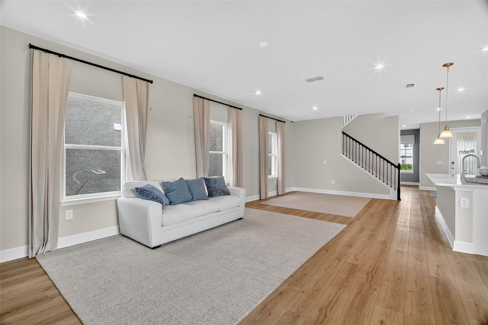 PARKVIEW PRESERVE - Residential Lease