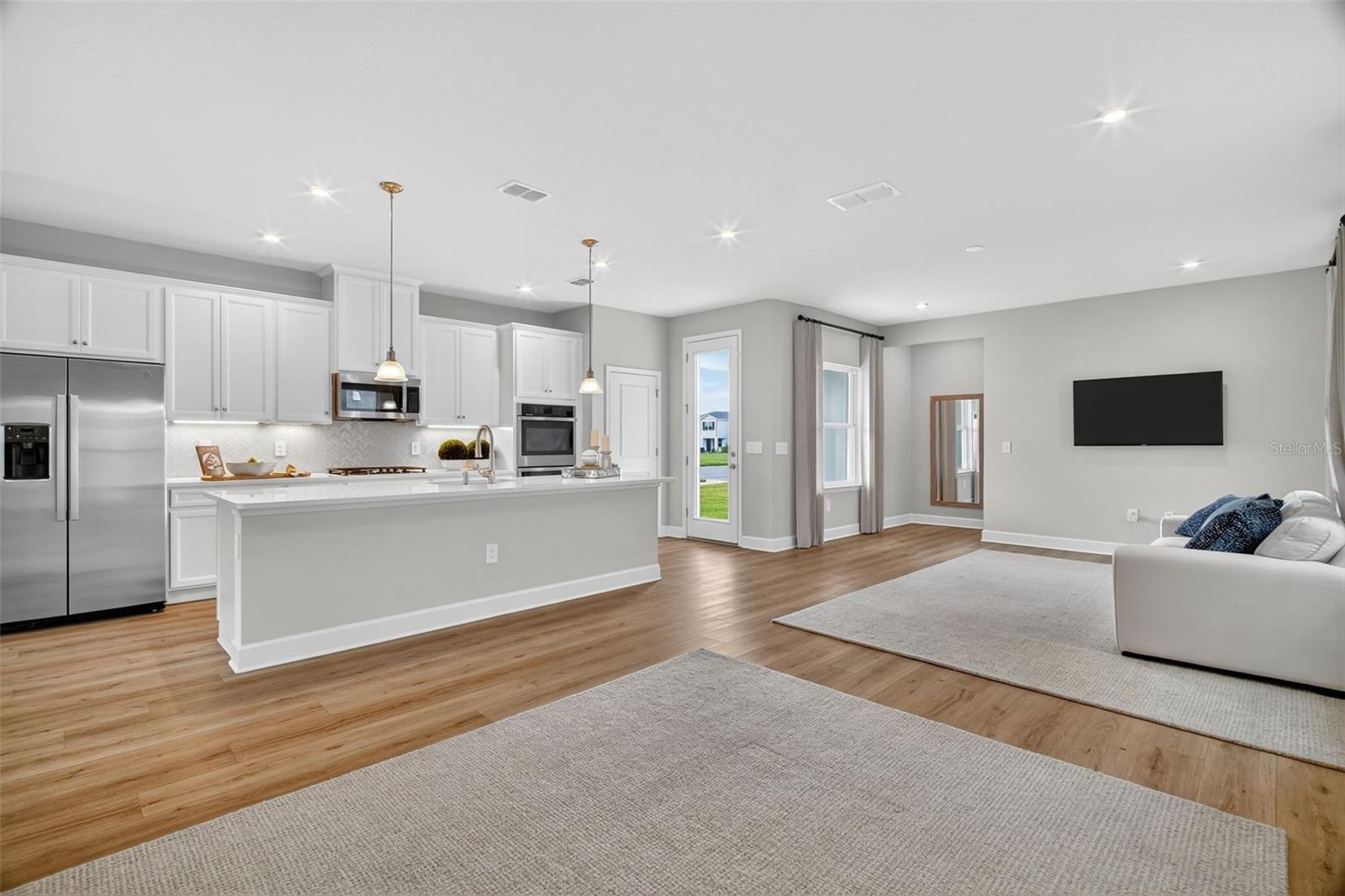 PARKVIEW PRESERVE - Residential Lease