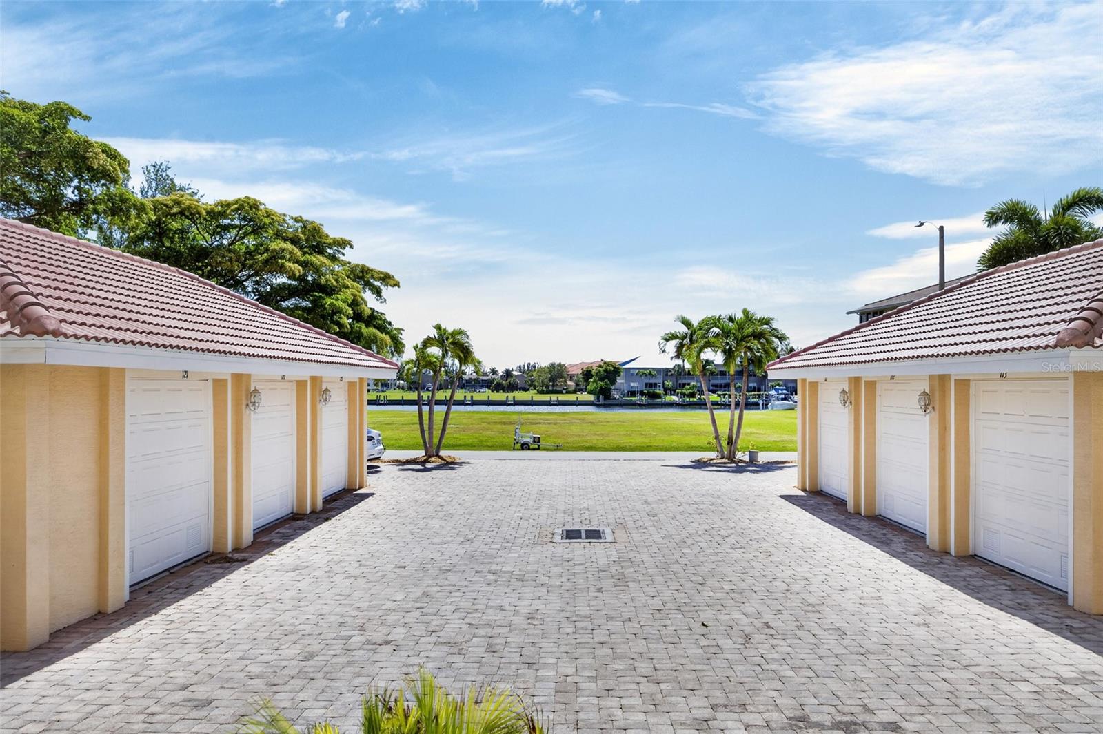 ESTUARY SOUTH - Residential