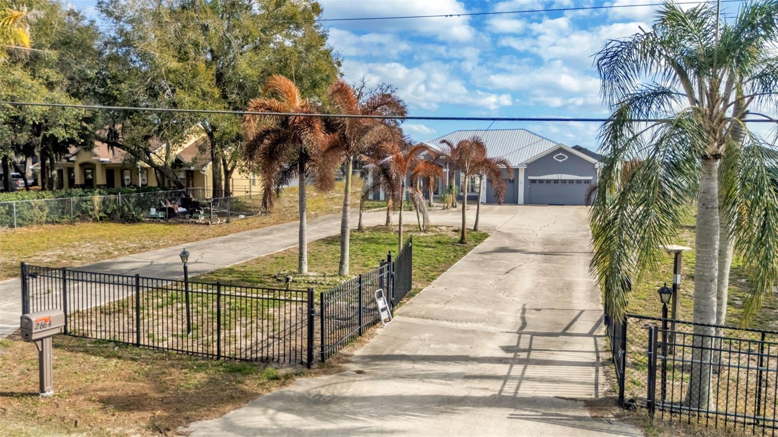 POINSETTIA PARK - Residential