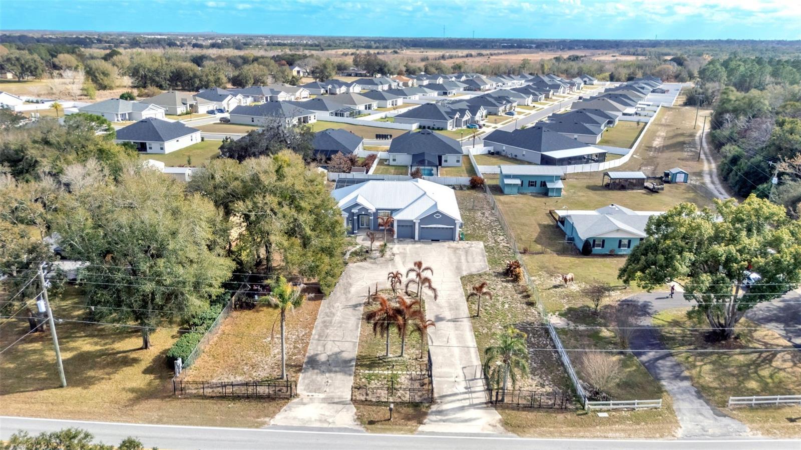 POINSETTIA PARK - Residential