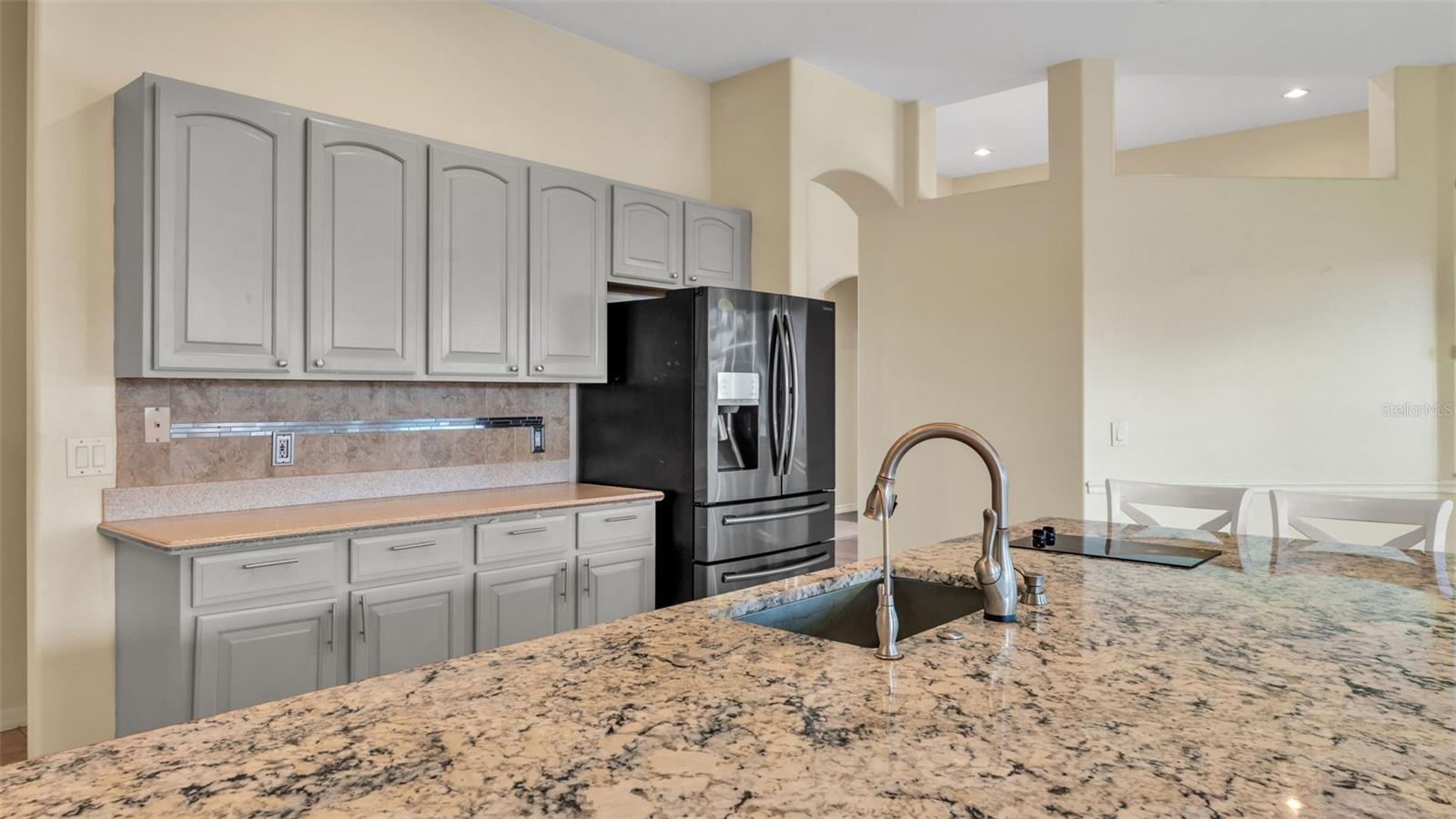 POINSETTIA PARK - Residential