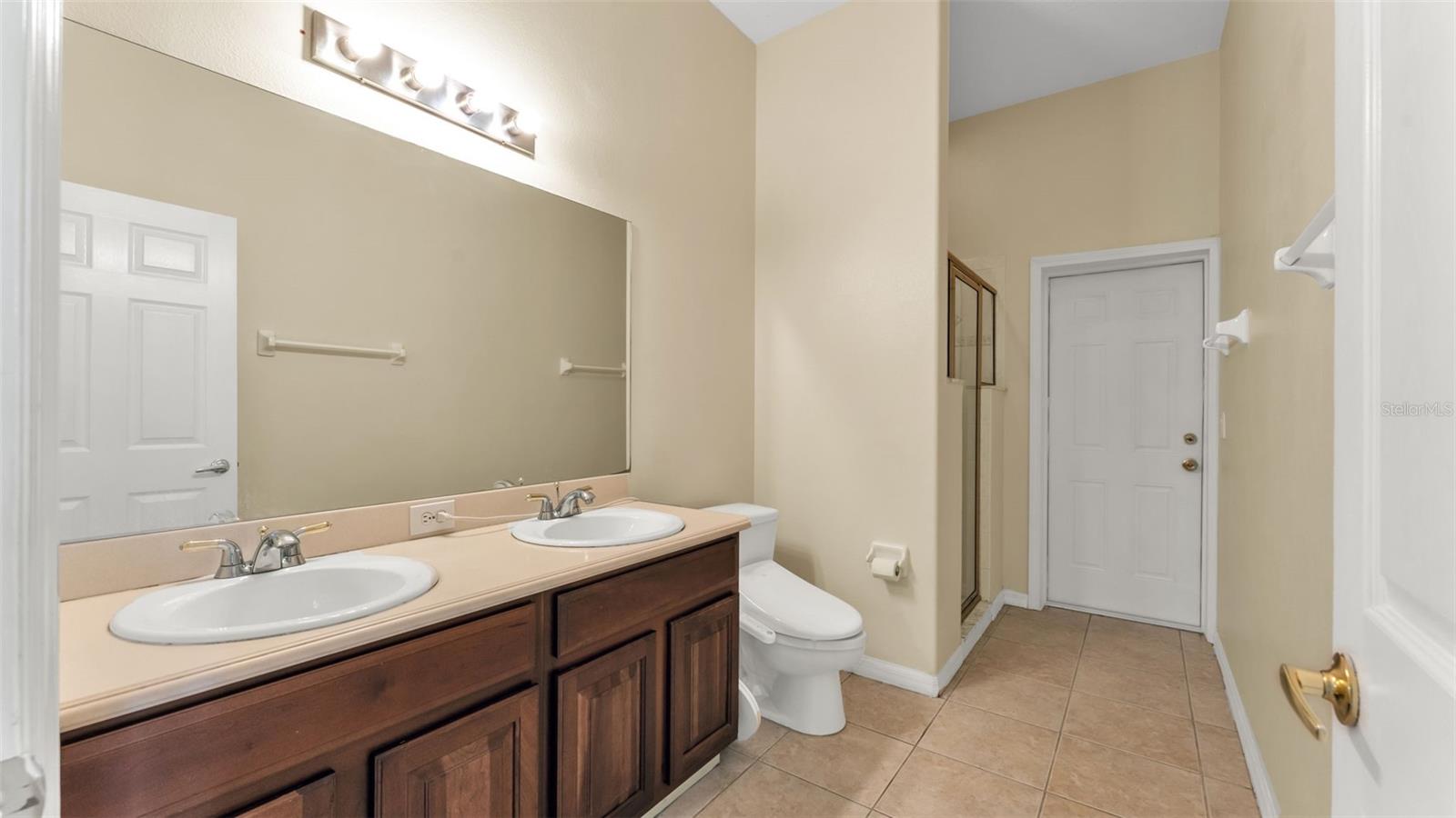 POINSETTIA PARK - Residential