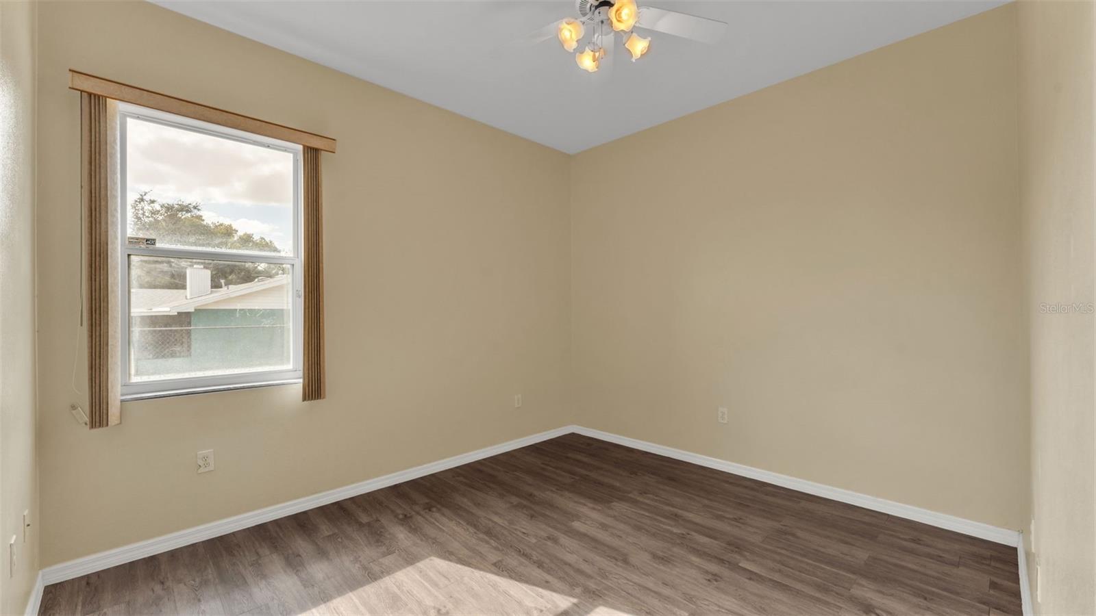 POINSETTIA PARK - Residential