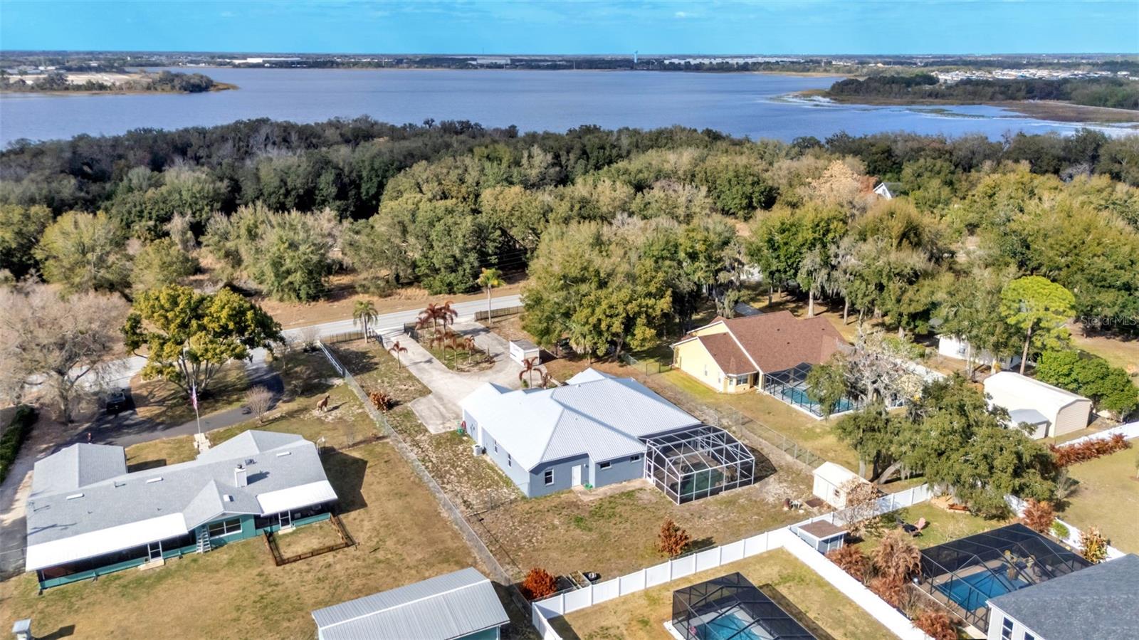 POINSETTIA PARK - Residential