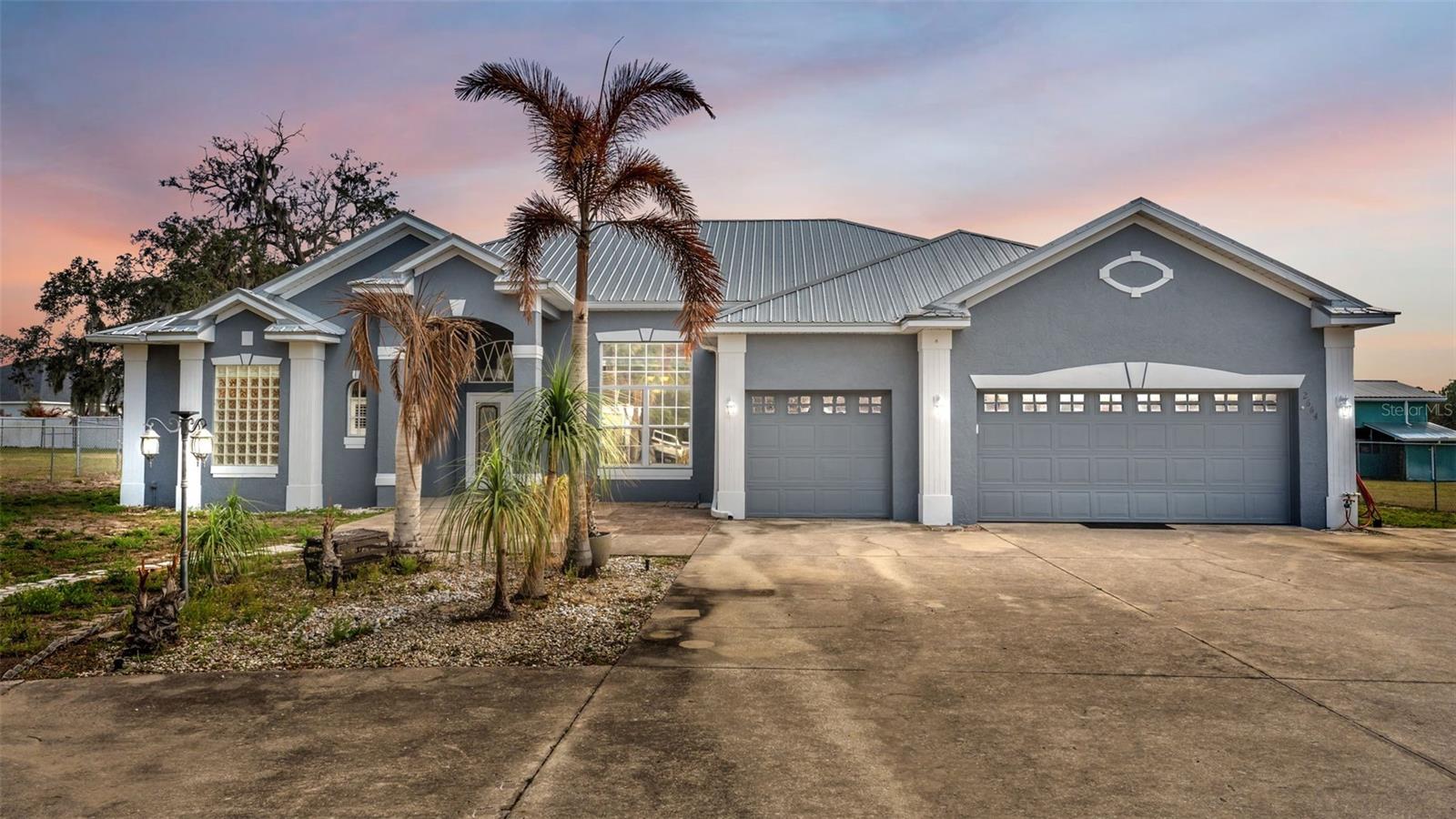 POINSETTIA PARK - Residential