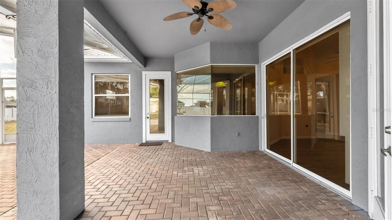 POINSETTIA PARK - Residential