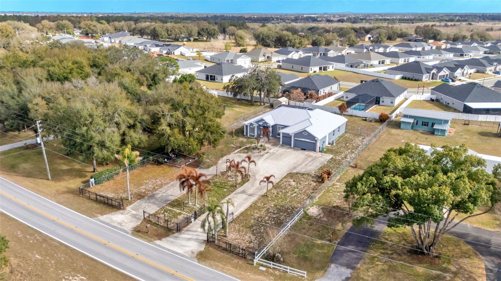 2664 COUNTRY CLUB ROAD N