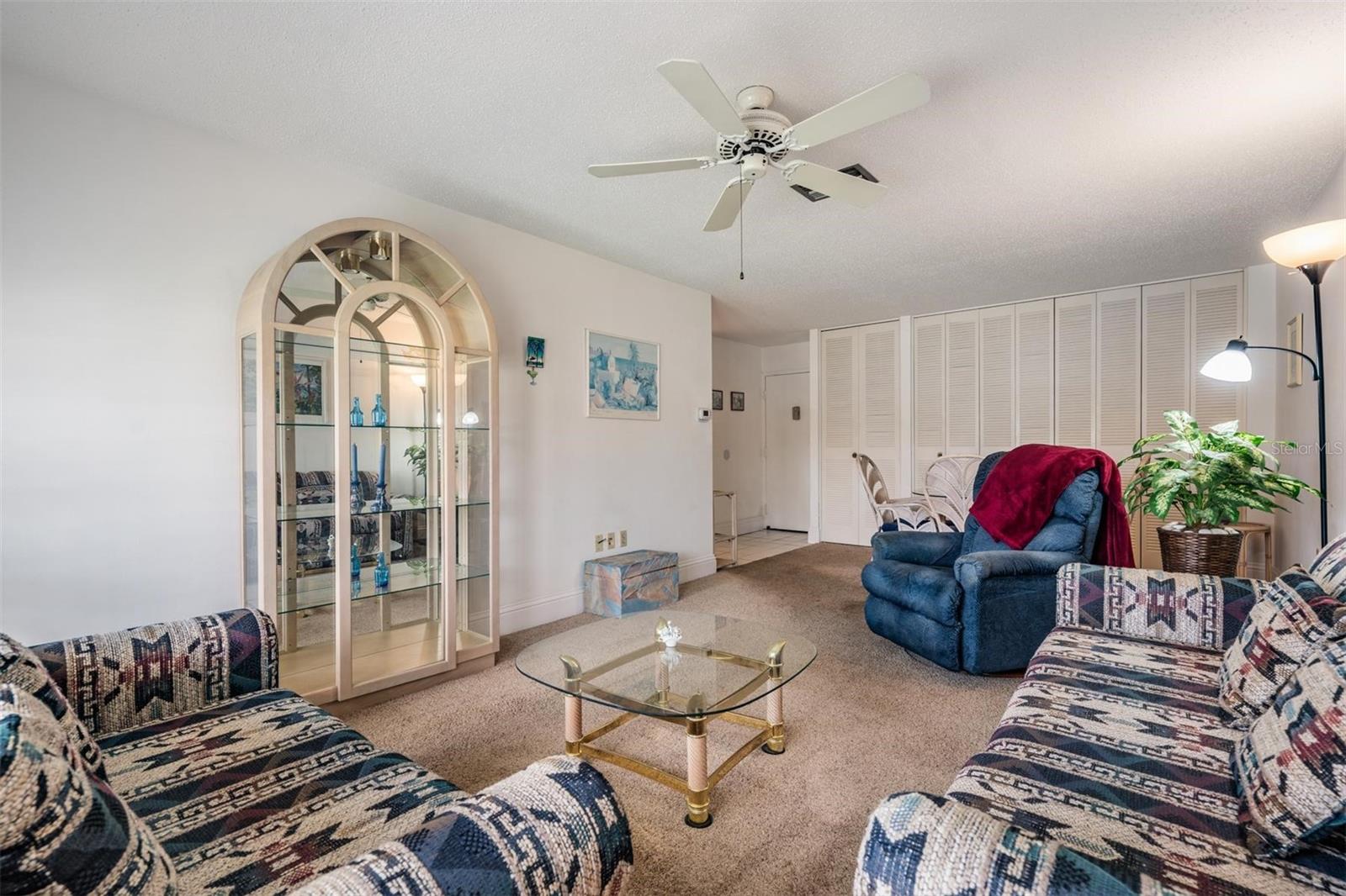 MEDITERRANEAN MANORS - Residential