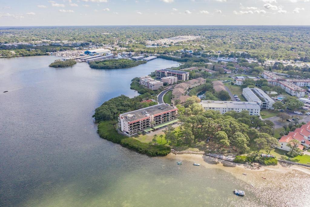 MEDITERRANEAN MANORS - Residential