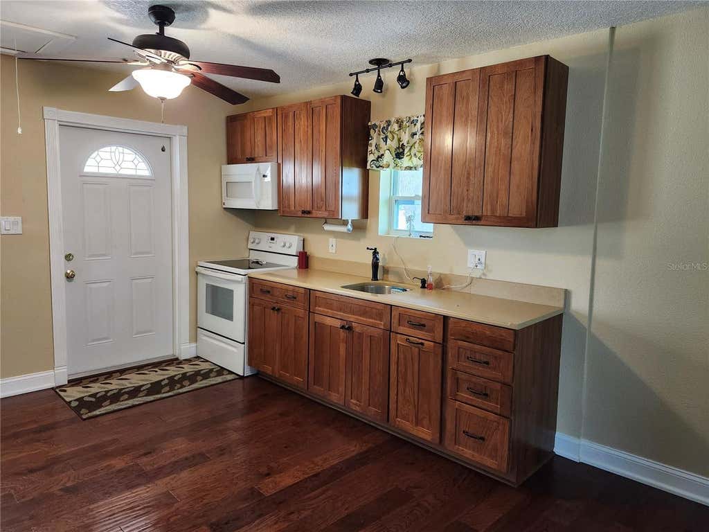 Photo of 6117 River Road, New Port Richey, FL 34652 (MLS # R4911839)
