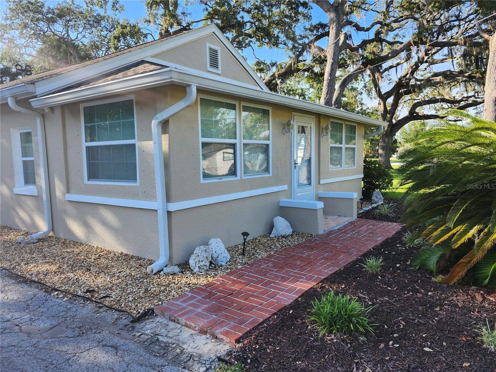 6117 RIVER ROAD