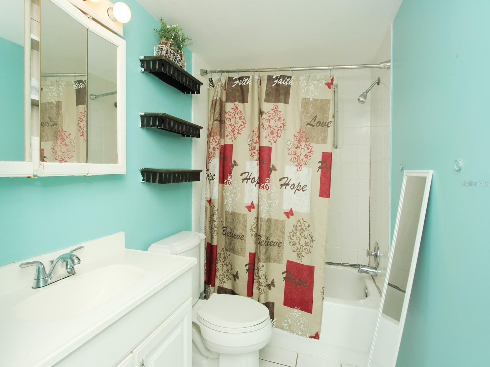 SIGNAL HILL - Residential