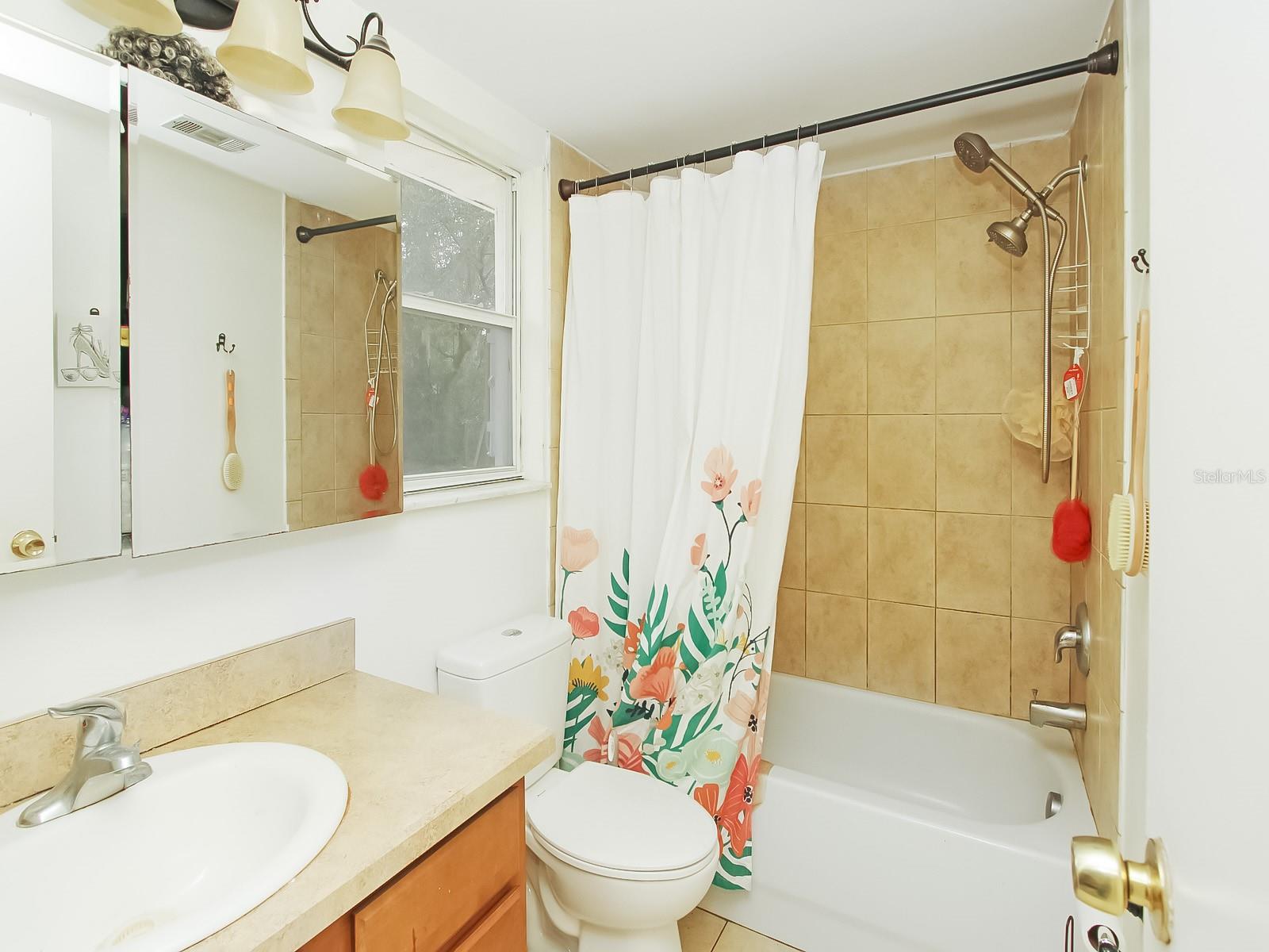 SIGNAL HILL - Residential