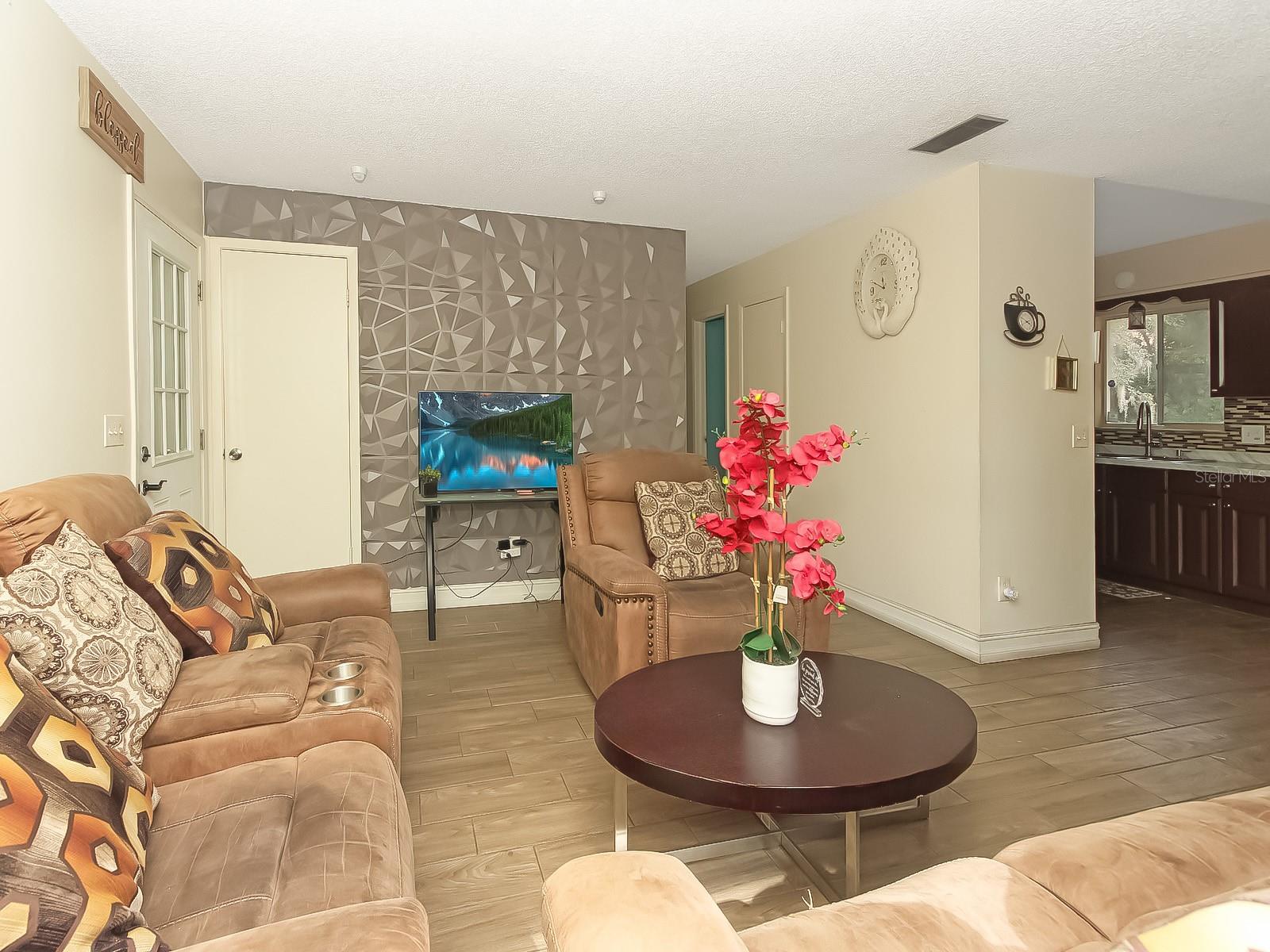 SIGNAL HILL - Residential