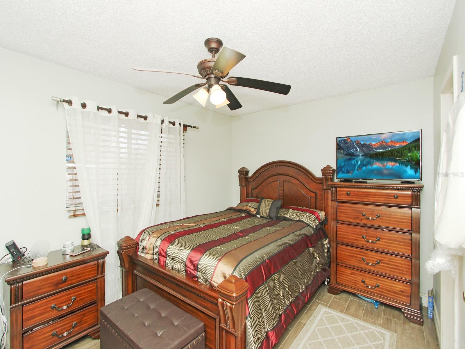 SIGNAL HILL - Residential