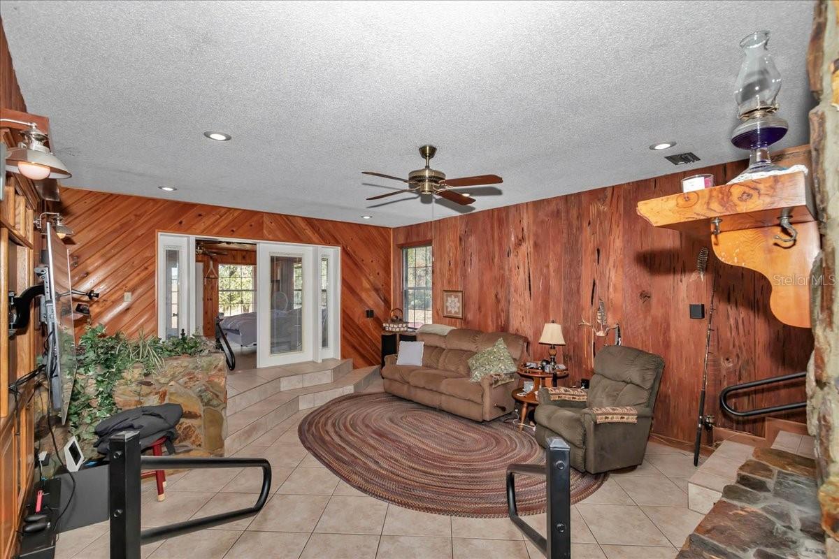 BILL SPANJERS UNREC S/D - Residential