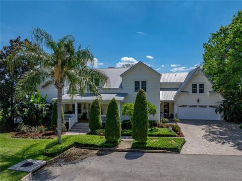 Photo of 125 E Graham Park Drive, Haines City, FL 33844 (MLS # P4934314)