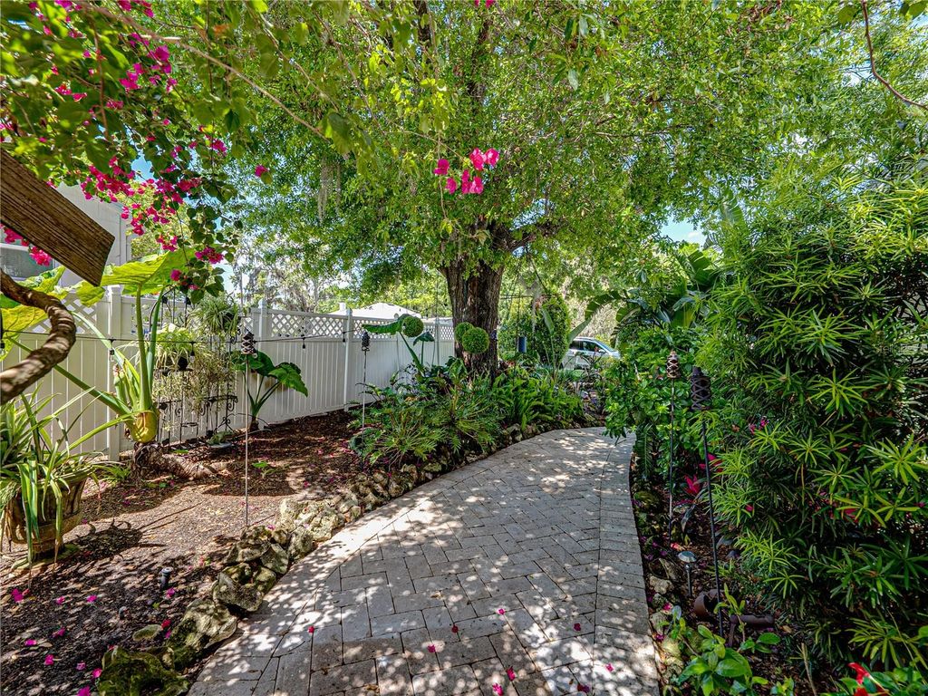 listing image 82