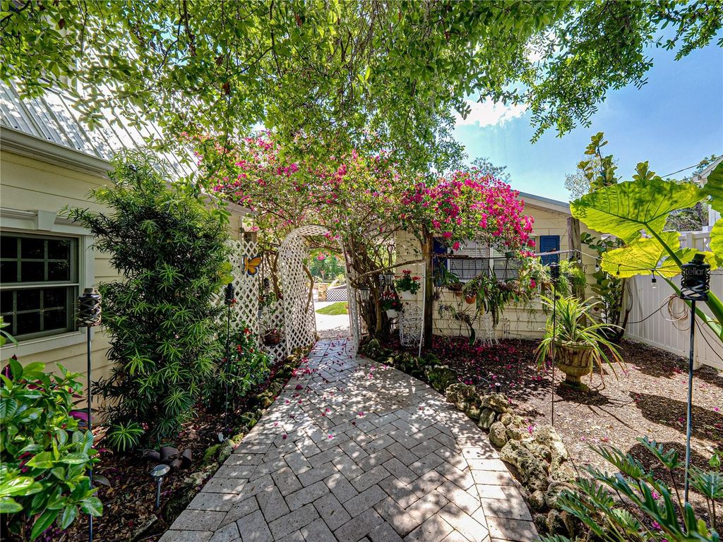 listing image 81