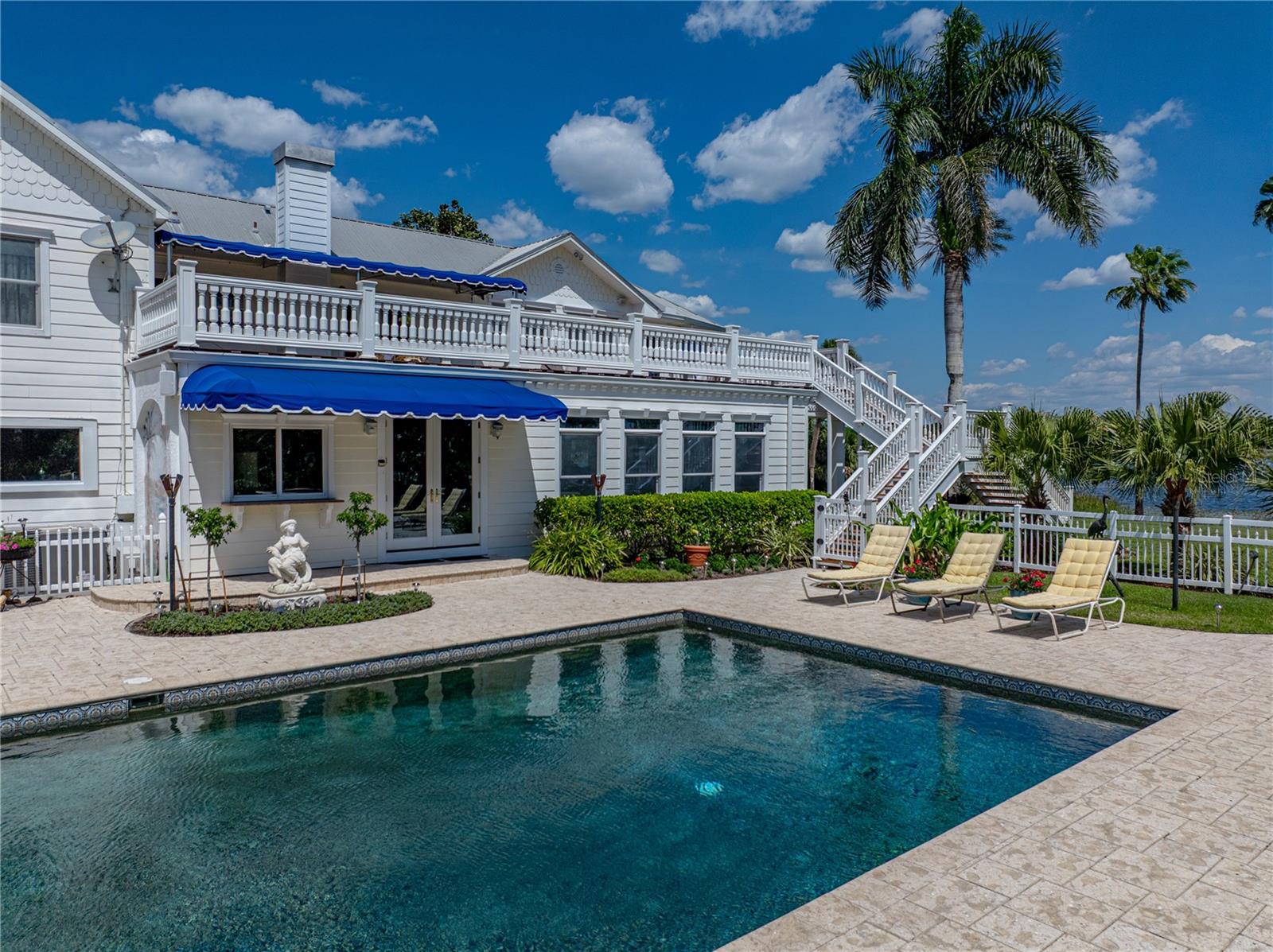125 E GRAHAM PARK DRIVE