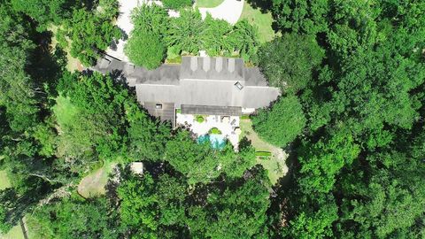 Tiny photo for 1300 SW 43rd Place, Ocala, FL 34471 (MLS # OM714451)