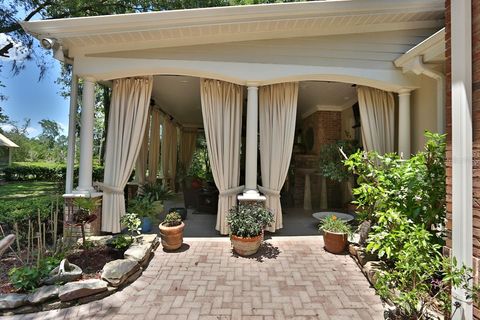 Tiny photo for 1300 SW 43rd Place, Ocala, FL 34471 (MLS # OM714451)