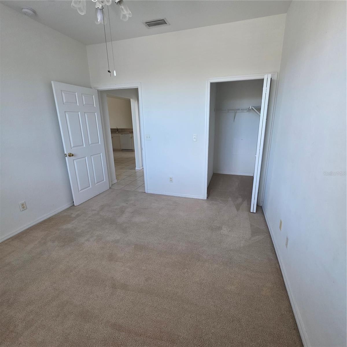 CLIPPER COVE VILLAGE - Residential Lease