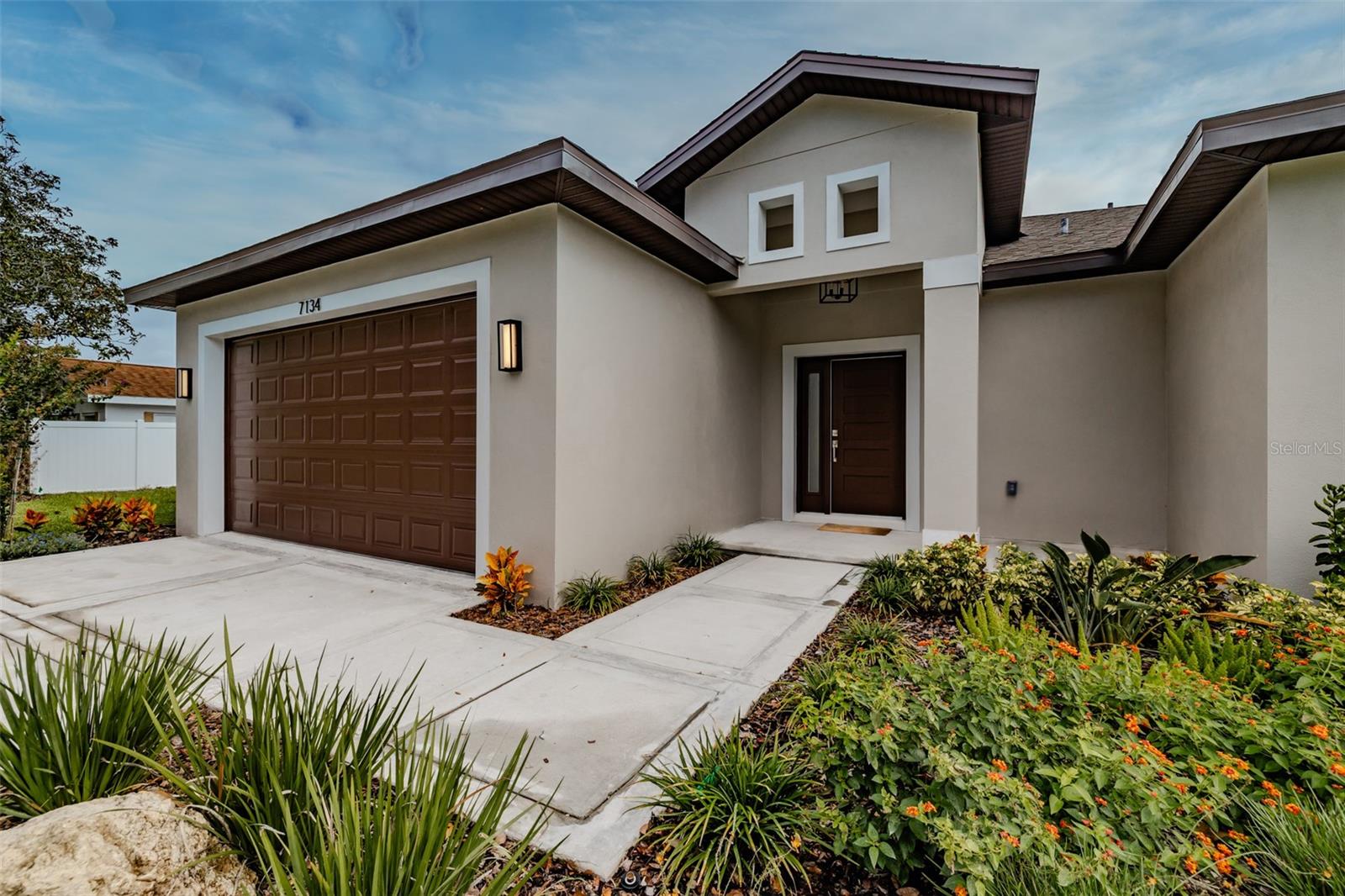 TEMPLE TERRACE MANOR - Residential