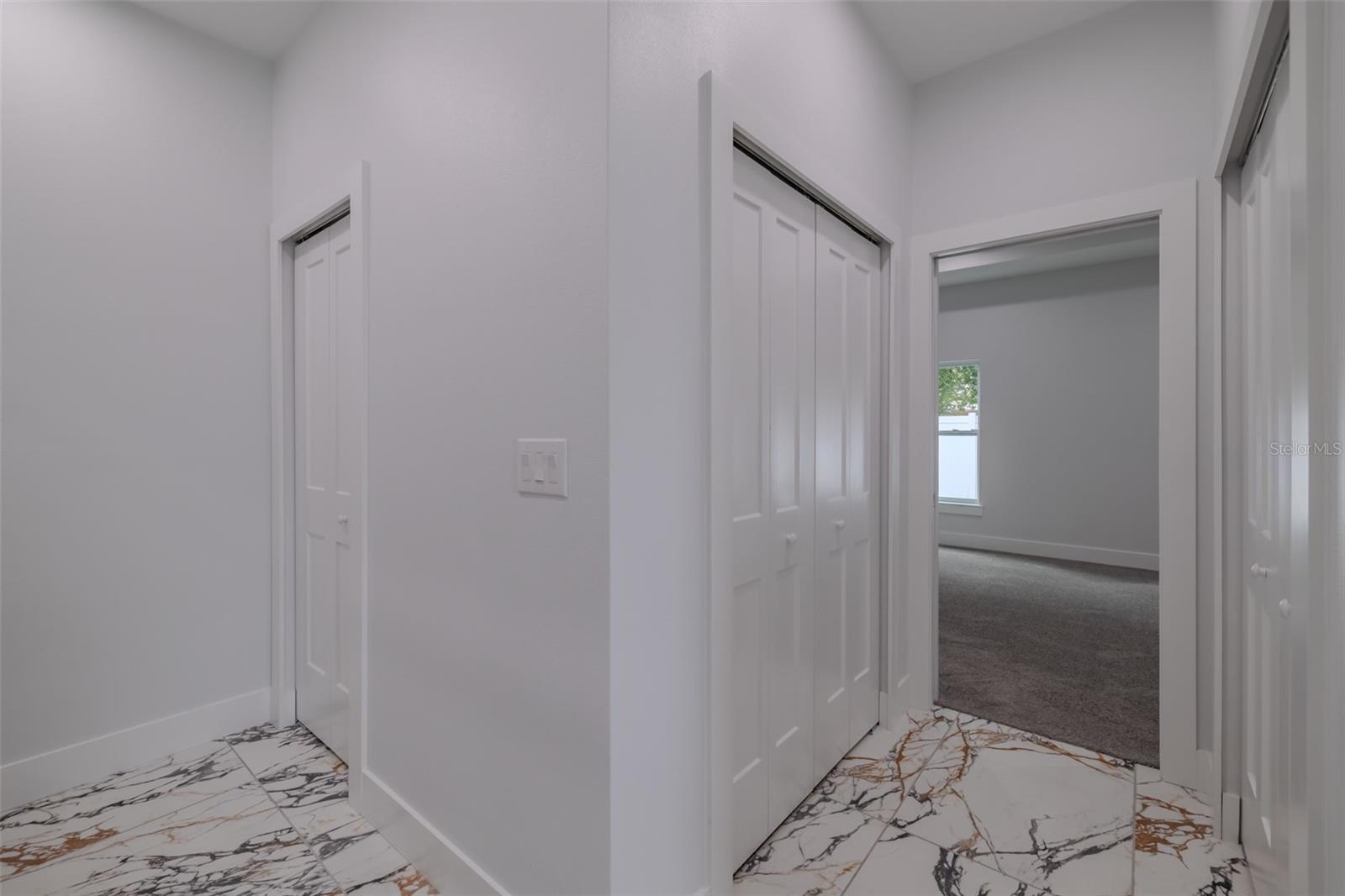 TEMPLE TERRACE MANOR - Residential