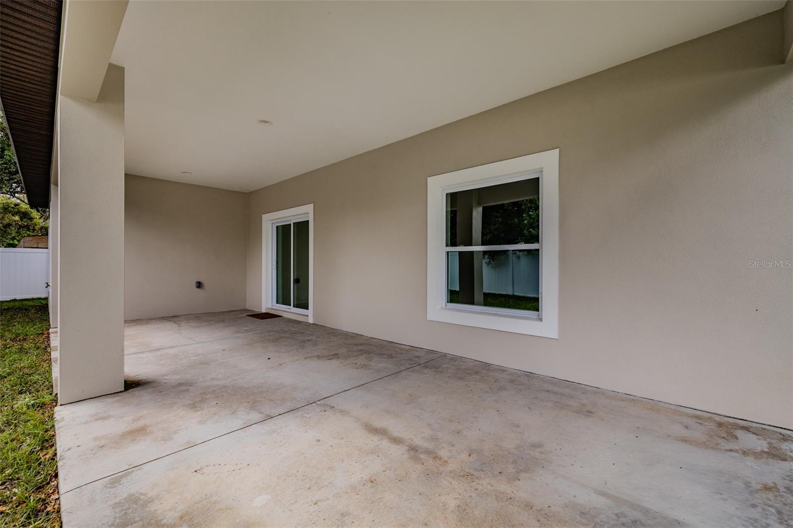 TEMPLE TERRACE MANOR - Residential