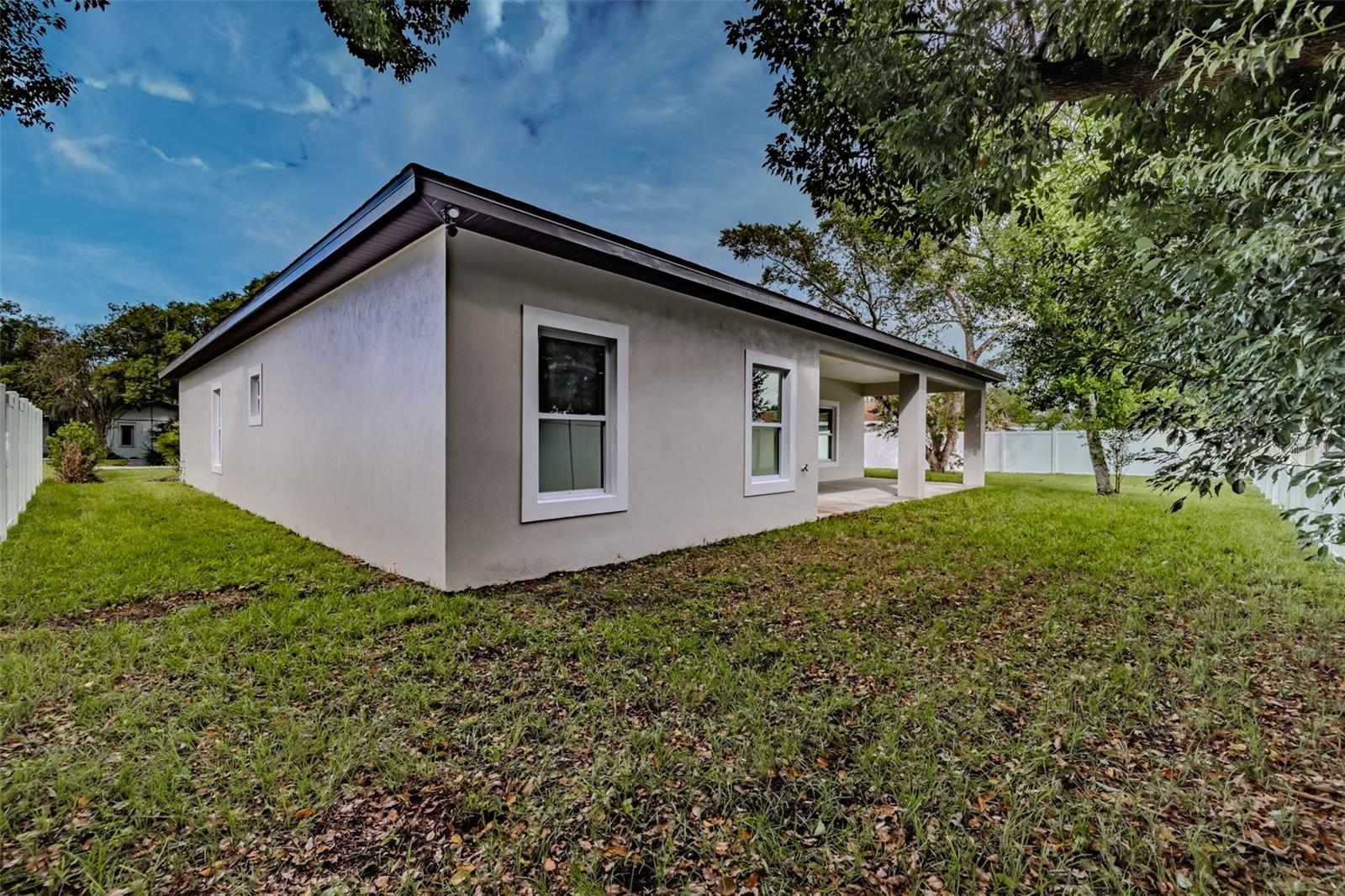 TEMPLE TERRACE MANOR - Residential