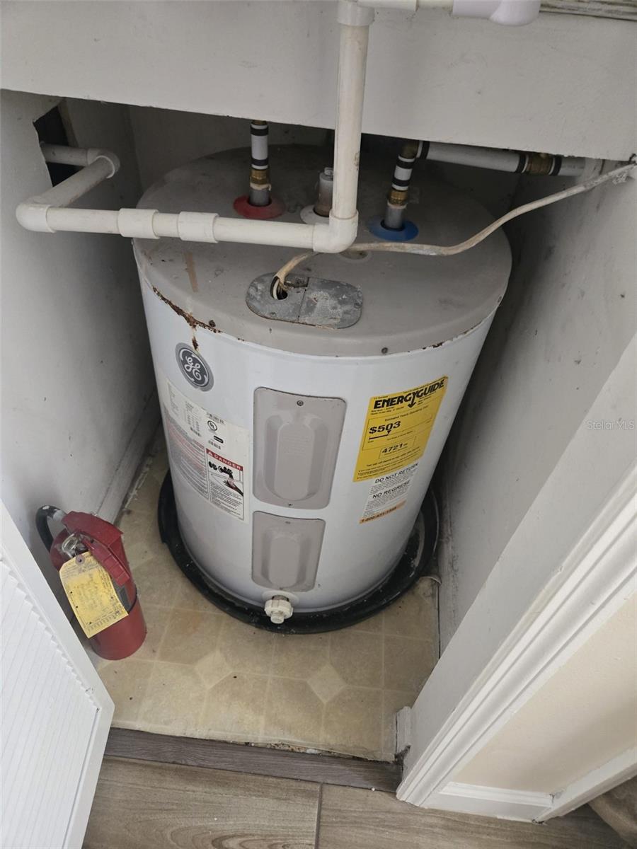 CENTRAL PARK METROWEST CONDO - Residential