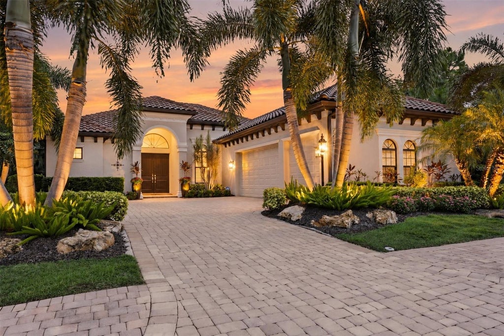 Photo of 7235 Prestbury Circle, Lakewood Ranch, FL 34202 (MLS # A4705731)