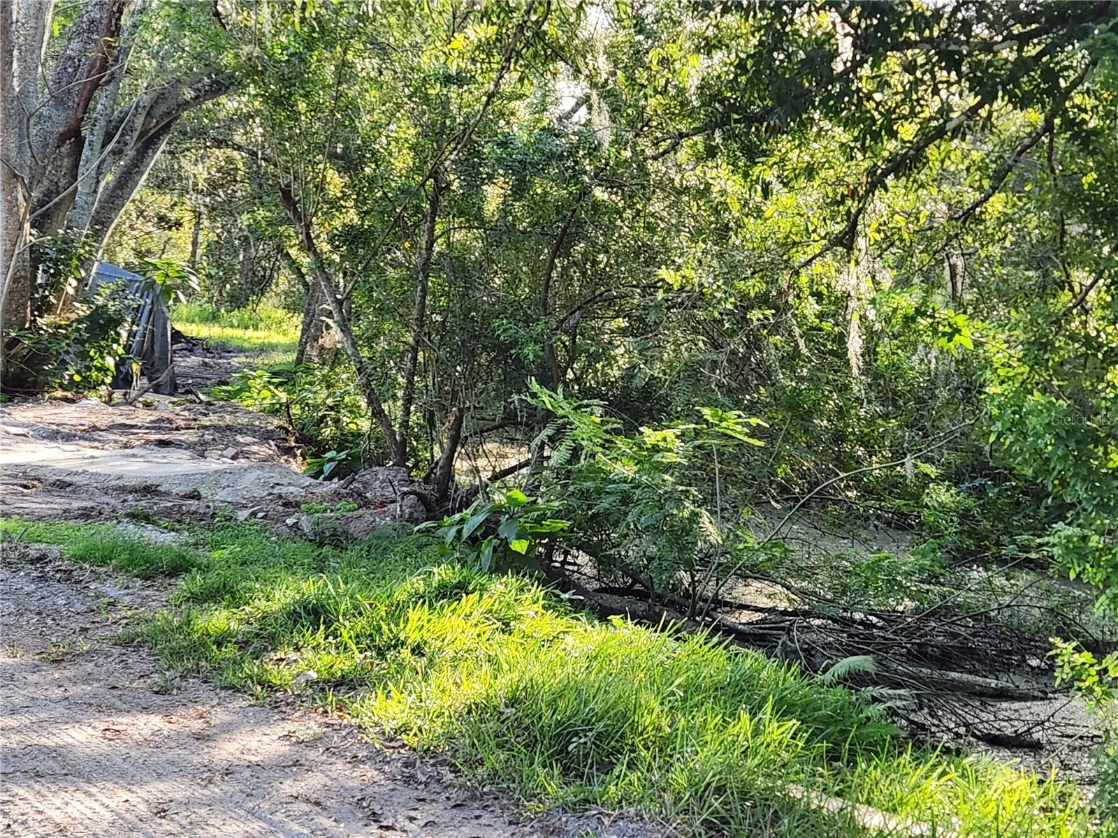 ACREAGE - Residential Lease