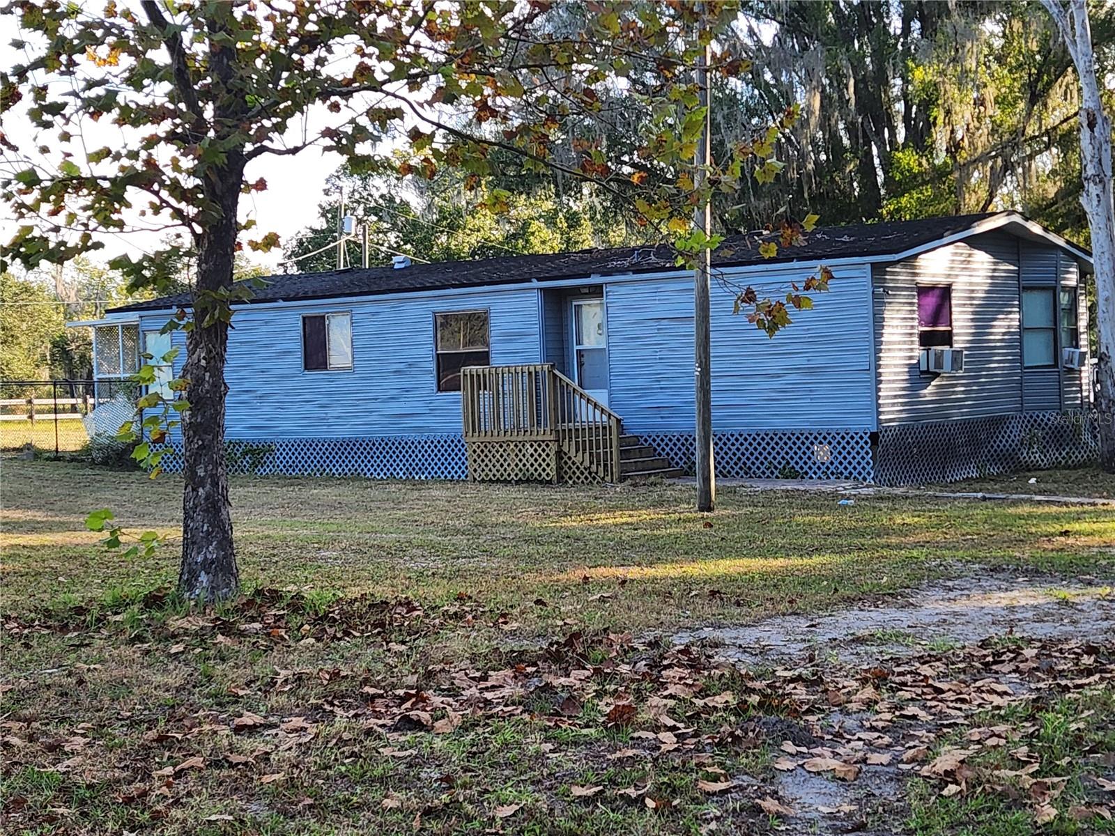 ACREAGE - Residential Lease