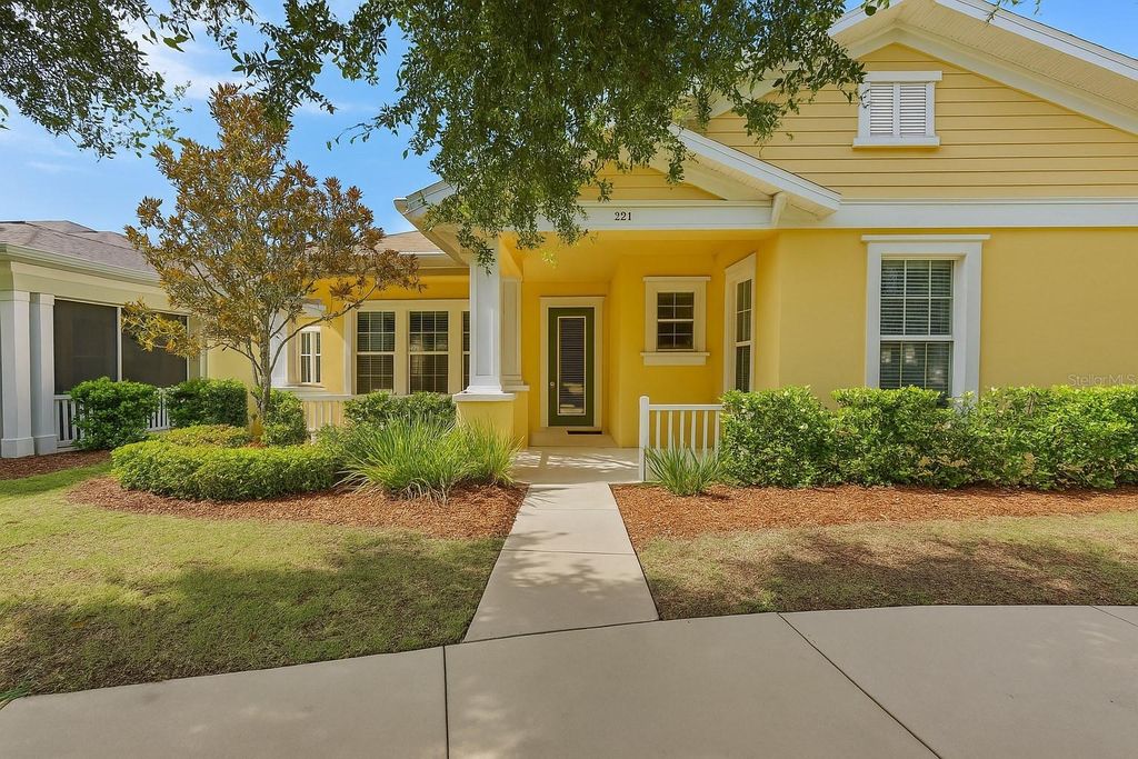 Photo of 221 Sunset Crest Court, Apollo Beach, FL 33572 (MLS # TB8403991)