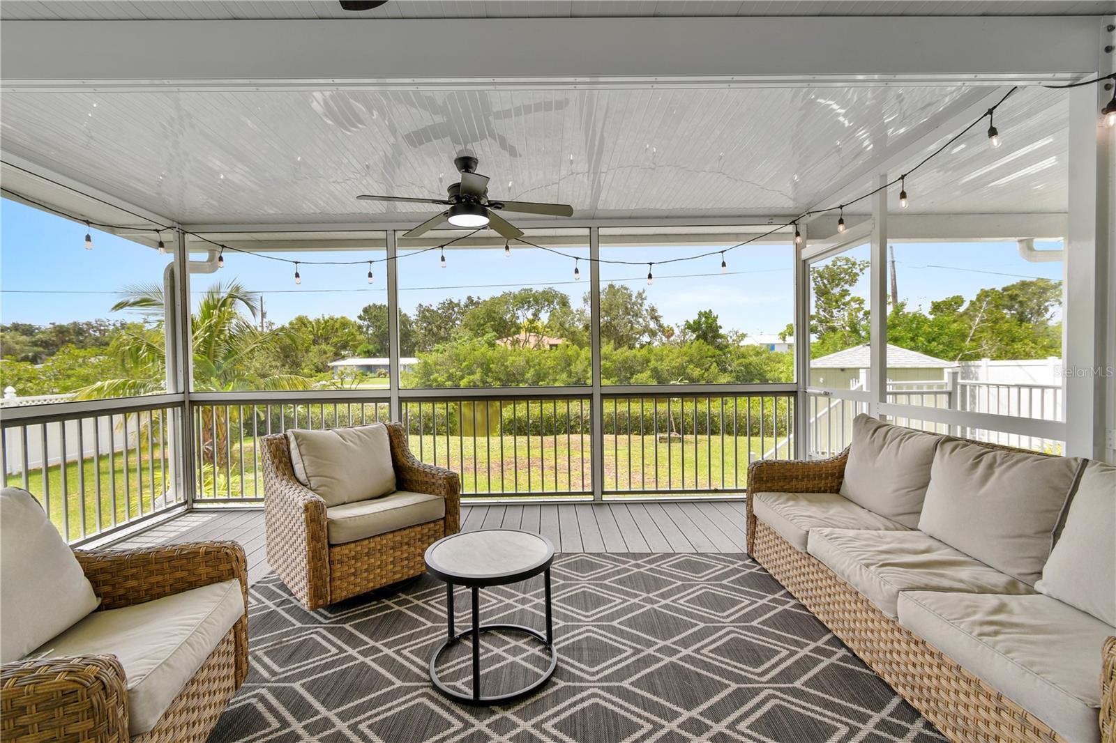 354 WILLOW LANE
