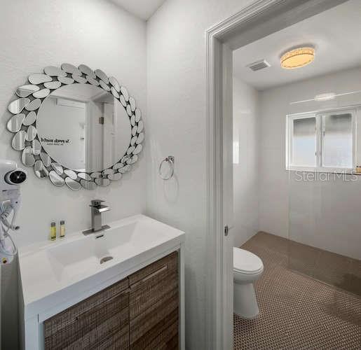 BEACH PLAZA SEC OF ST PETE BEACH - Commercial Sale