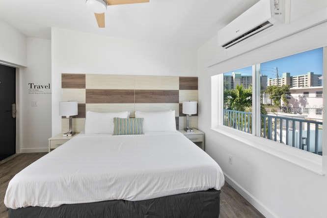 BEACH PLAZA SEC OF ST PETE BEACH - Commercial Sale