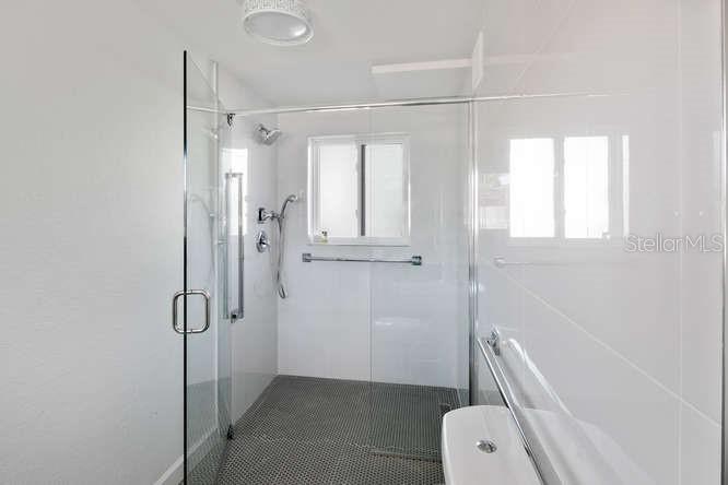 BEACH PLAZA SEC OF ST PETE BEACH - Commercial Sale