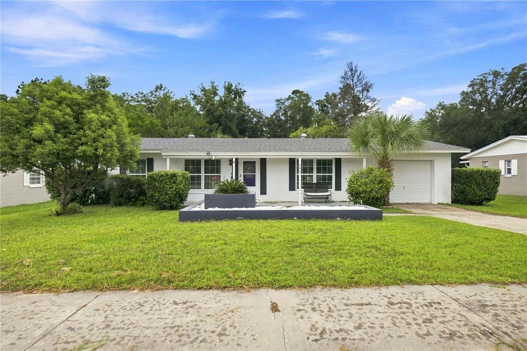Photo of 14314 SW 43rd Court Road, Ocala, FL 34473 (MLS # GC543009)
