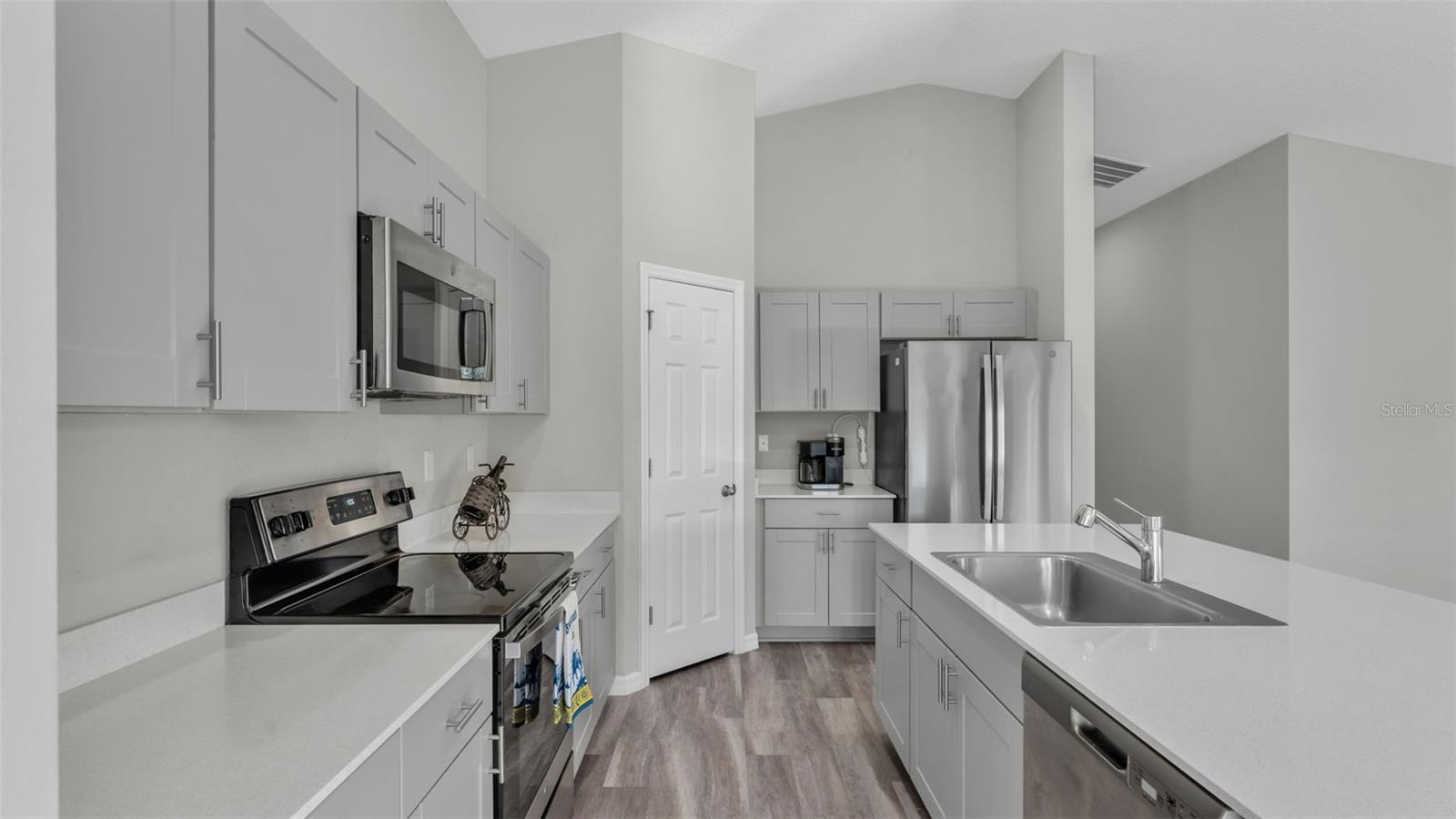 RIVERSTONE PH 5 & 6 - Residential