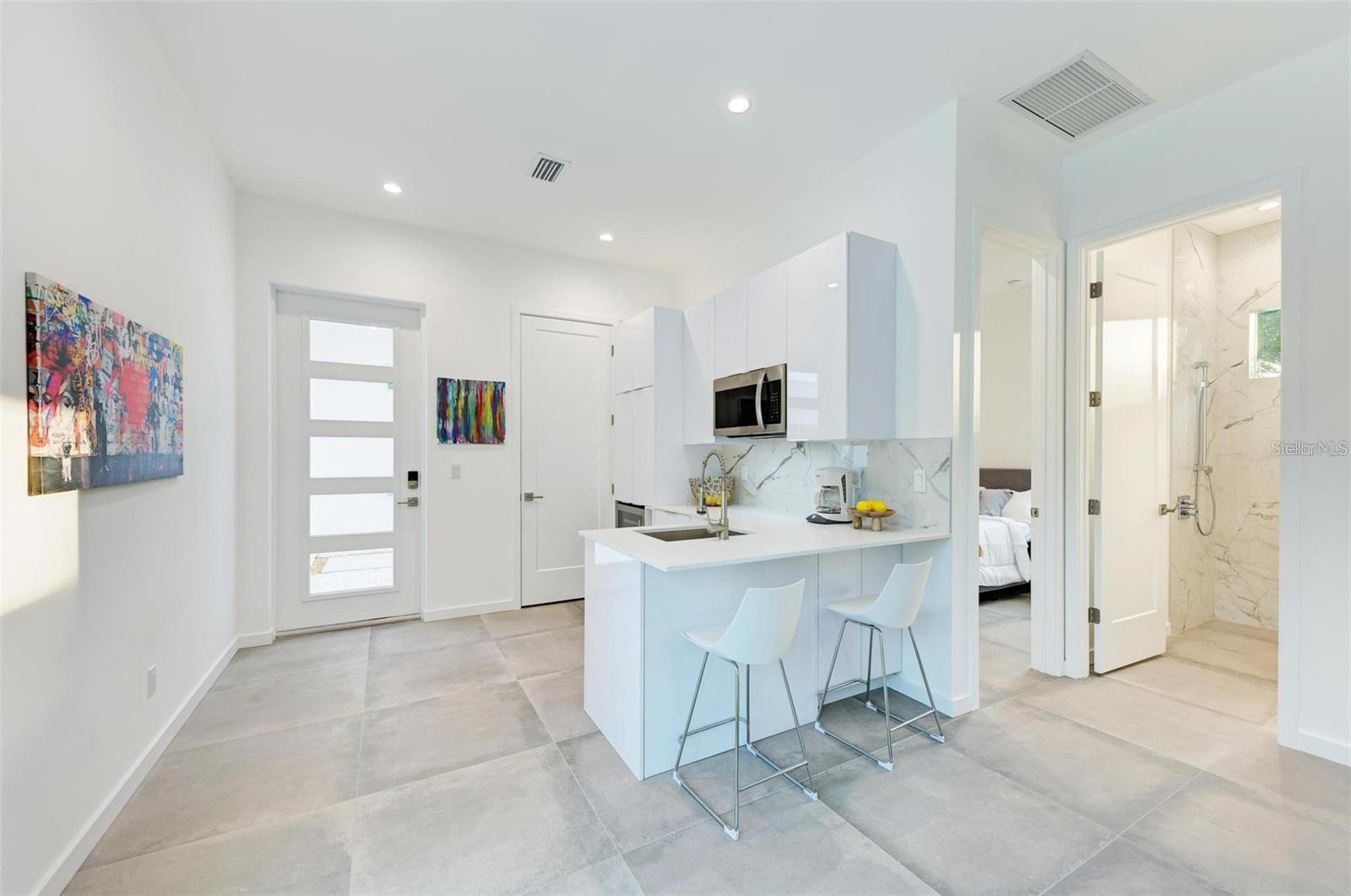 LA LINDA TERRACE - Residential